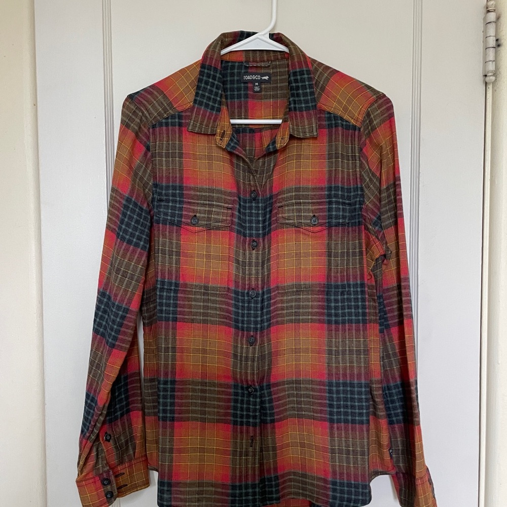 Toad&Co Red and Black Casual Button Down Shirt